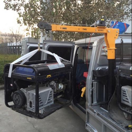 小型隨車(chē)吊